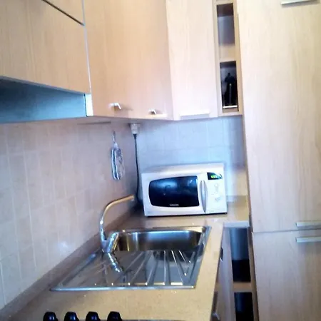 With 2 Bedrooms In San Tommaso Tre Archi With Wonderful Sea View And Furnished Terrace 200 M From The Beach *