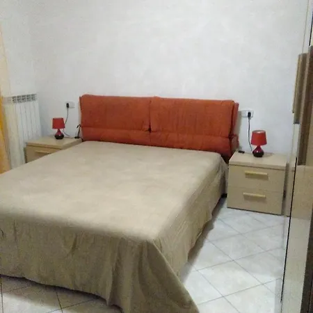 With 2 Bedrooms In San Tommaso Tre Archi With Wonderful Sea View And Furnished Terrace 200 M From The Beach Apartamento *