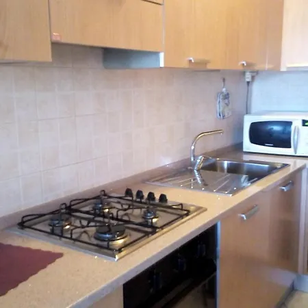 With 2 Bedrooms In San Tommaso Tre Archi With Wonderful Sea View And Furnished Terrace 200 M From The Beach Lido di Fermo
