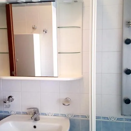With 2 Bedrooms In San Tommaso Tre Archi With Wonderful Sea View And Furnished Terrace 200 M From The Beach * Lido di Fermo