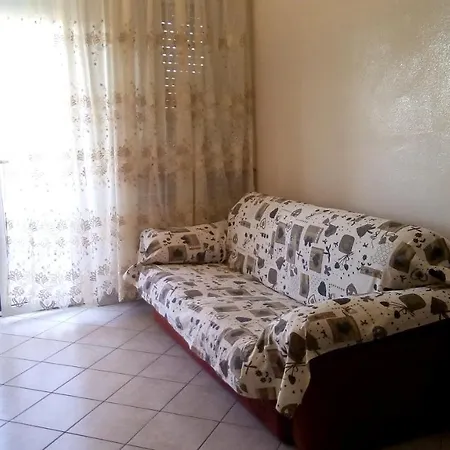 With 2 Bedrooms In San Tommaso Tre Archi With Wonderful Sea View And Furnished Terrace 200 M From The Beach *
